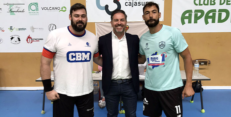 La foto previa de capitanes antes del Cajasur-Gáldar. Foto: CBM