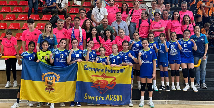 Integrantes del ARS Palma del Río alevín femenino.
