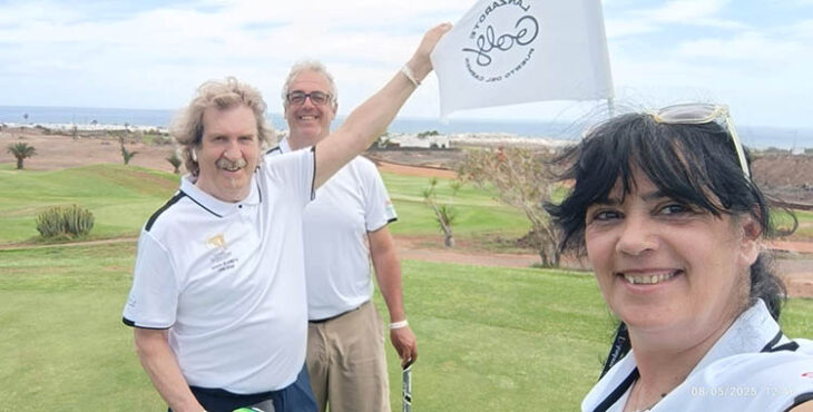 Iñaqui Cano, Chyki Trillo e Miguel Carnero en unos de los greenes de Lanzarote Golf.