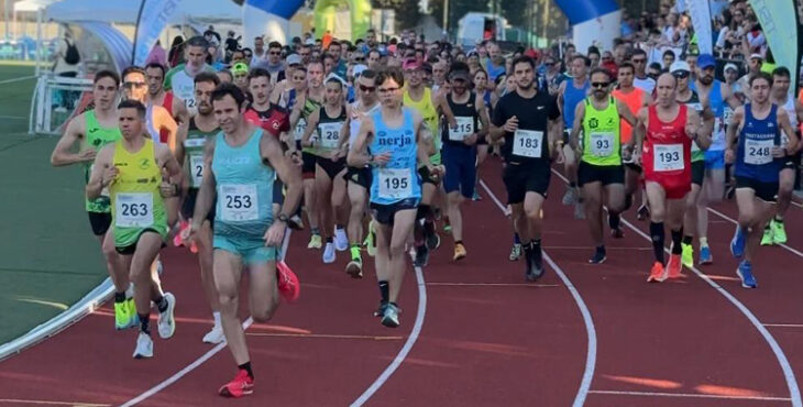 Atletas en el inicio de una carrera de este año.