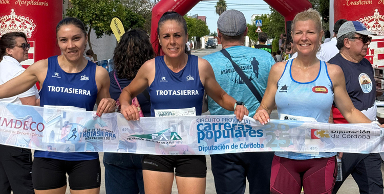 Podio femenino de la San Isidro Running de Posadas.