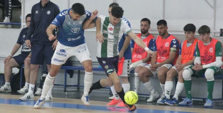 Lance del duelo entre el Xerez y el Córdoba Futsal Patrimonio.