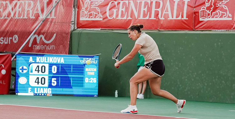 Anastasia Kulikova en el momento justo en el que estaba a dos puntos de perder un set que terminaría ganando en una remontada increíble