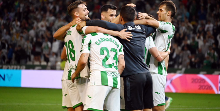 Los jugadores del Córdoba celebran un tanto esta temporada. Autora: Natalia Román