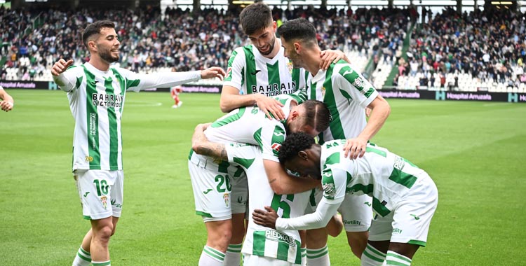 El Córdoba celebra un gol en El Arcángel.