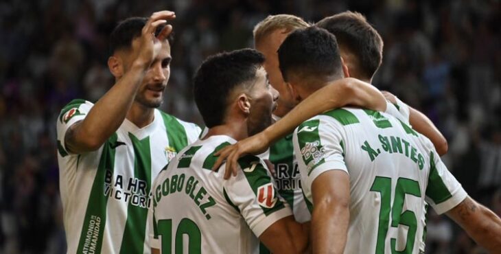 Los jugadores del Córdoba celebran un gol en El Arcángel. Autora: Natalia Román