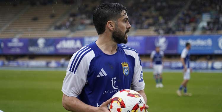Paco Torres en un partido con el Xerez CD.