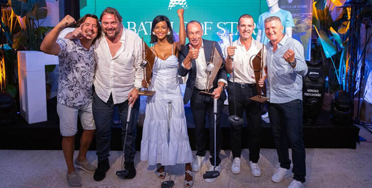 Liz Emiliano junto a Pepín Liria y el resto de premiados en Mallorca.