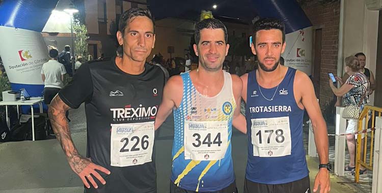 Podio masculino de la Carrera Nocturna de Montalbán.