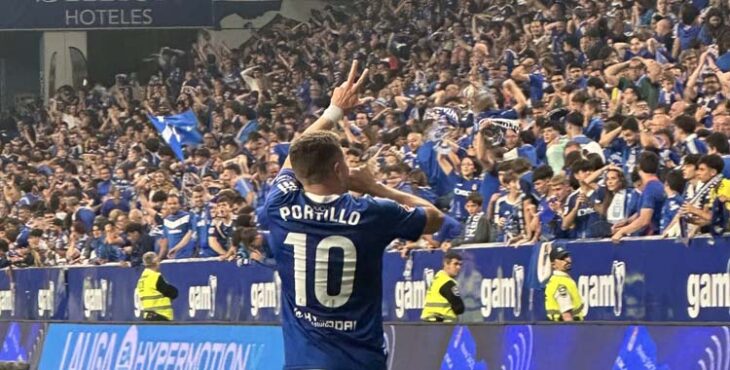 Portillo celebra el gol del ascenso del Oviedo a Primera.