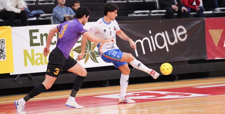 Tomás Pescio en un partido con el Wanapix Sala 10.