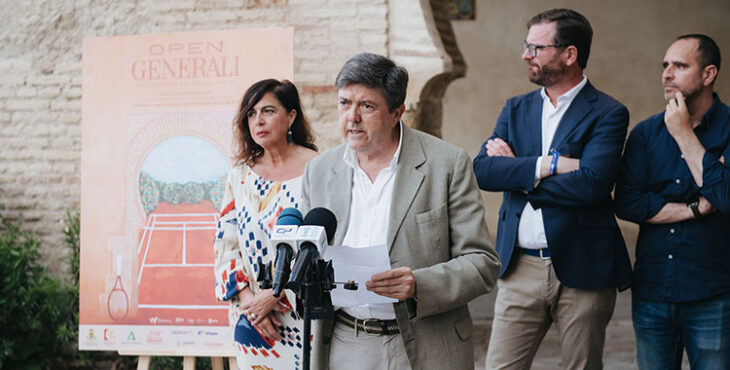 El presidente de la Asociación de Tenistas Palmeños, Manuel Vera, durante un acto del próximo Open Generali.