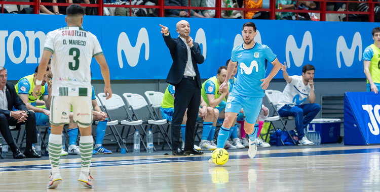 Bebé en un partido con la elástica azul, precisamente ante el Córdoba Patrimonio. Foto: Movistar Inter