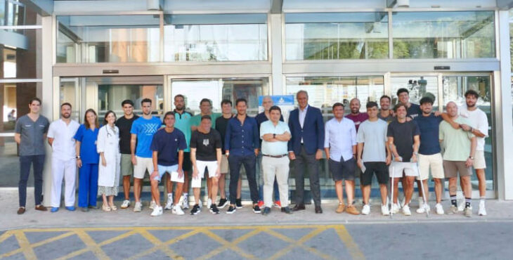 La foto de grupo del Córdoba Patrimonio de la Humanidad en San Juan de Dios. Foto: Córdoba Futsal