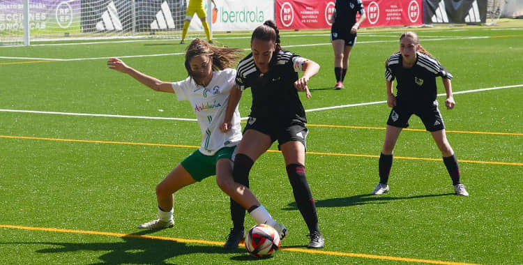 Gloria Koehler en un partido con su anterior equipo