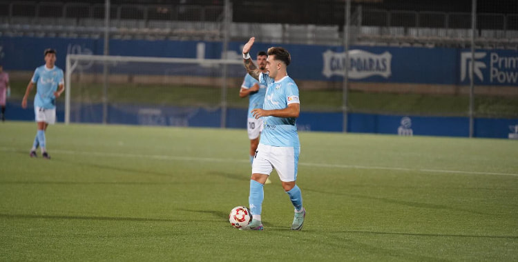 Joseliyo en un partido como celeste. Foto: Ciudad de Lucena