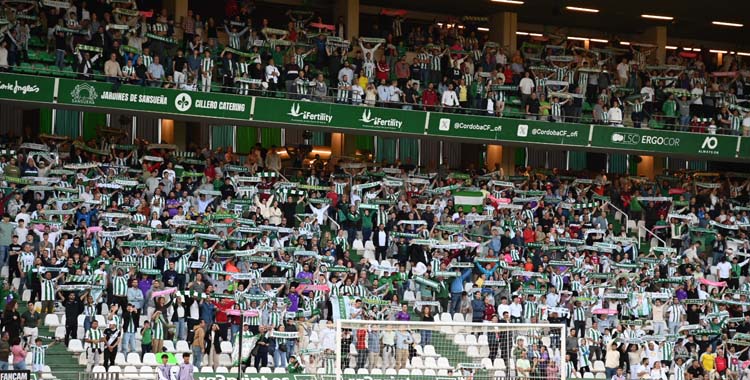Aspecto de la grada de El Arcángel en un partido de la 2024-25.