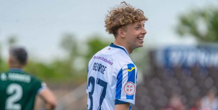 George Andrews en un partido con el Atlético Baleares.
