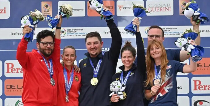 Fátima Gálvez en el podio mixto de la Copa del Mundo de Lonato.