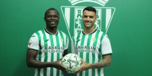 Fofo Fomeyen y Álex Martín, la nueva pareja de centrales del Córdoba que viene a ganarse un puesto.