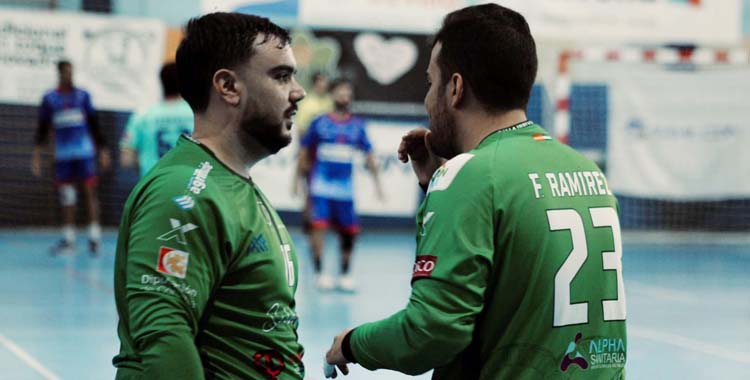 Francisco Wellington y Cisco Ramírez en un partido de La Salle.