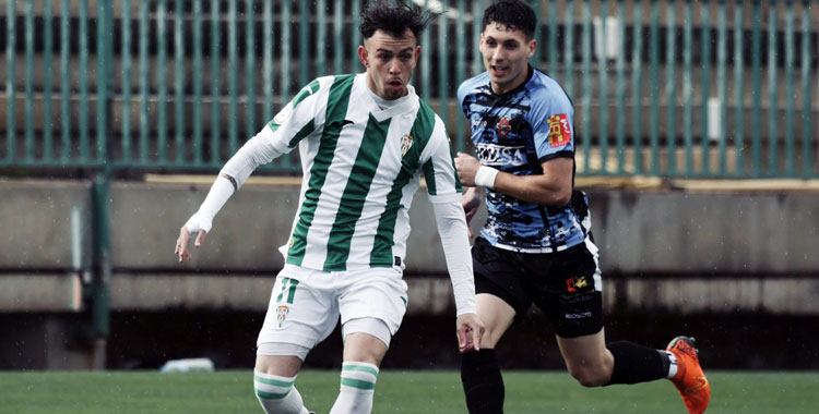 José Antonio Molina en un partido con el Córdoba B esta temporada. Foto: CCF