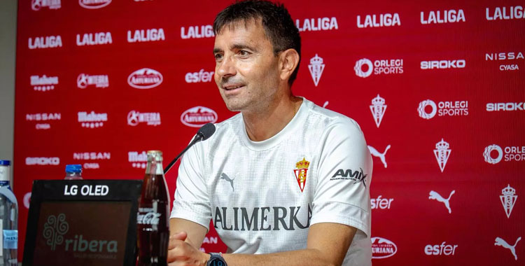 Asier Garitano en la sala de prensa de El Molinón, Foto: Sporting de Gijón