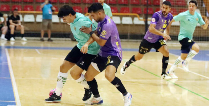 Damián Mareco, exblanquiverde, marcó el gol de la remontada jiennense. Foto: Edu Luque / Córdoba Futsal