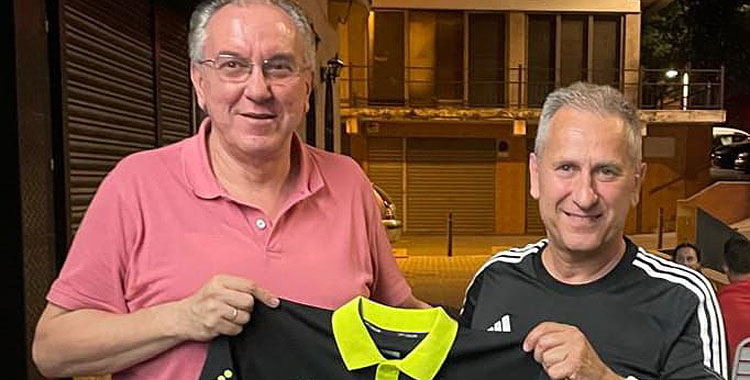 La foto de hace sólo unas semanas de Pablo García y Alfonso Ortiz cuando fue nombrado entrenador del Deportivo Córdoba Cajasur. Un acuerdo que no se llegará a cumplir.