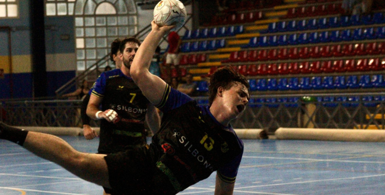 Momento del partido disputado entre Silbón Cordoplas La Salle y Montequinto