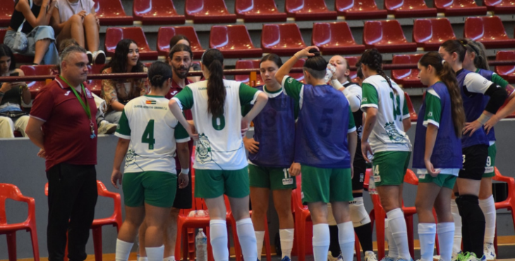 Jugadoras del Deportivo Córdoba Cajasur durante un entrenamiento en la temporada 2024-25