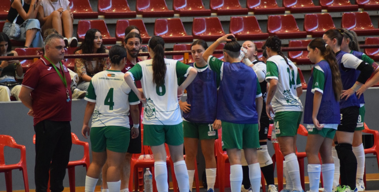 Jugadoras del Deportivo Córdoba Cajasur durante un entrenamiento en la temporada 2024-25