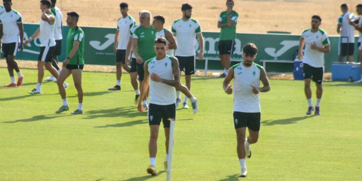 La Liga comenzará con Álex Sala en el plantel blanquiverde, junto a los trece fichajes realizados.