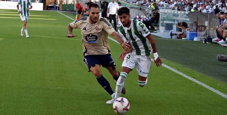 Calderón ante el Racing Ferrol en El Arcángel en la pasada campaña.