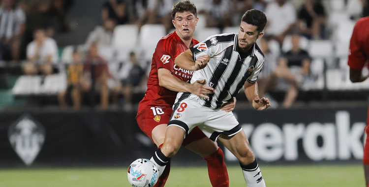 Un instante del pasado duelo orellut con el Zaragoza, saldado con empate final a un gol. Foto: CD Castellón