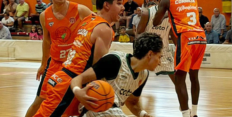 El Coto Córdoba cede su primera derrota en Morón.