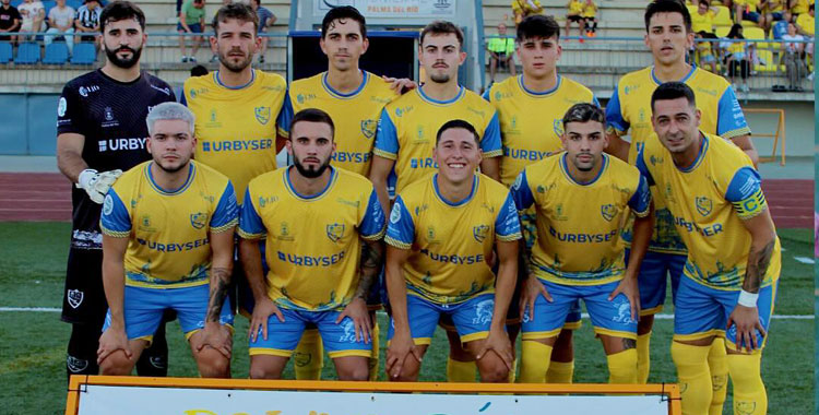 El once inicial amarillo ante el Maracena. Foto: @palmadeporte / Atlético Palma del Río