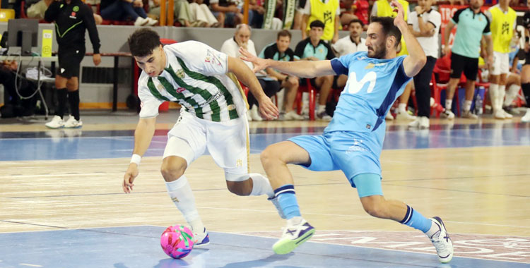 Pescio en una jugada de ataque ante el Movistar Inter. Foto: Edu Luque / Córdoba Futsal