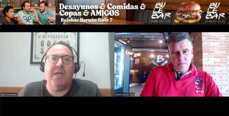 Rafa Fernández y David Jurado departiendo en la tertulia de Bulebar.