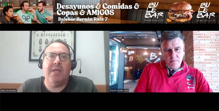 Rafa Fernández y David Jurado departiendo en la tertulia de Bulebar.