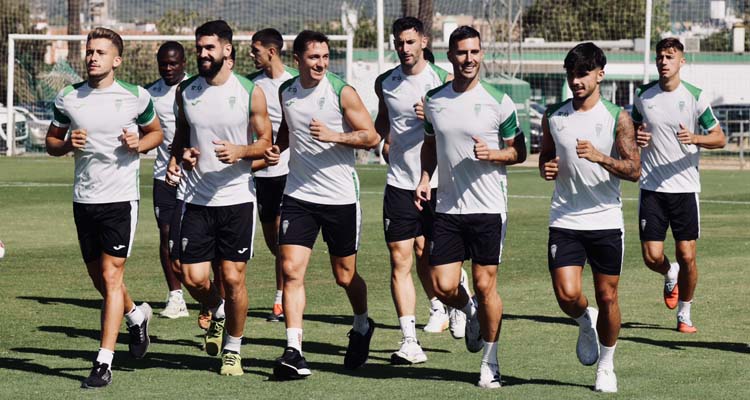 Jugadores del Córdoba en un entrenamiento.
