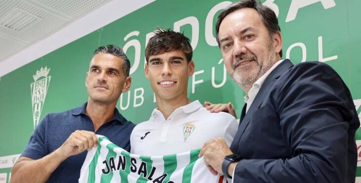 Fernández Monterrubio y Juanito en la presentación de Jan Salas.