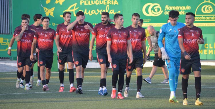 Jugadores del Salerm antes de un amistoso.