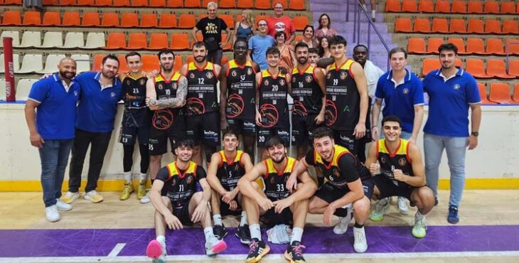El Peñarroya tras ganar un partido de pretemporada.