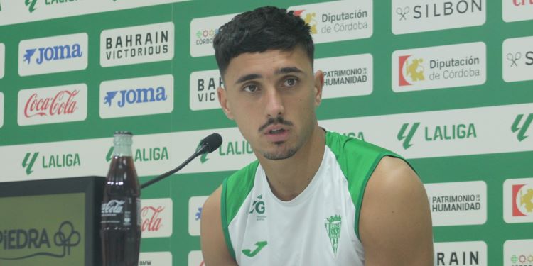Ignasi Vilarrasa en su comparecencia en la sala de prensa de El Arcángel.