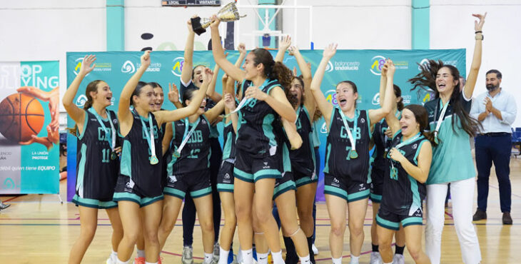 Las jugadoras de Córdoba celebrando su éxito. Foto: FAB