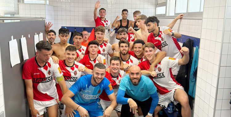 La alegría del cuadro de Espiel en Montilla. Foto: Atlético Espeleño