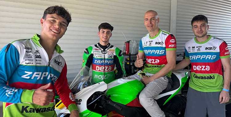 Los pilotos del Box77 en el Circuito de Jerez