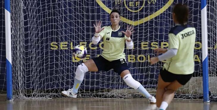 Cristina García en un entrenamiento de la selección española.