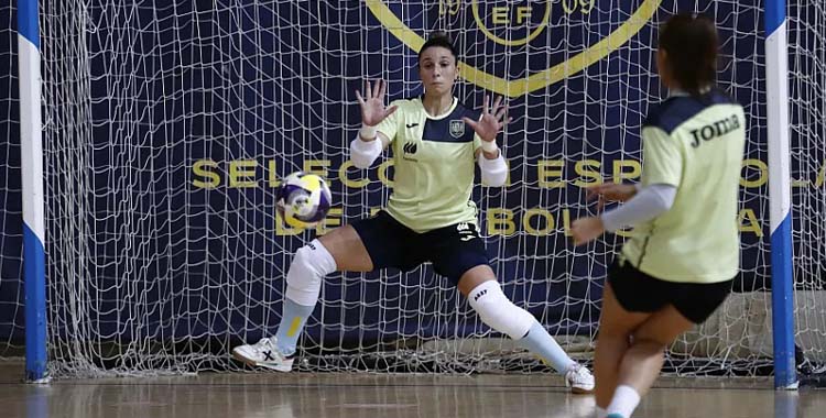 Cristina García en un entrenamiento de la selección española.